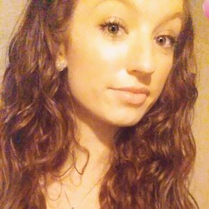 Meet your Posher, Hillary